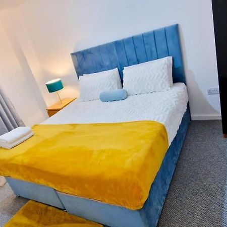 Lovely 2-Bedroom Apartment, Free Parking Manchester Ngoại thất bức ảnh